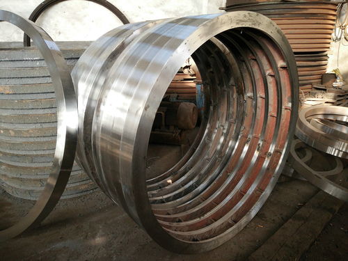 金灘齒輪 鑄鋼輪帶與滾圈的專業加工，驅動機電設備高效運轉